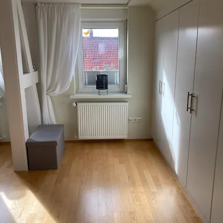 Bei Der Purpurbuche *